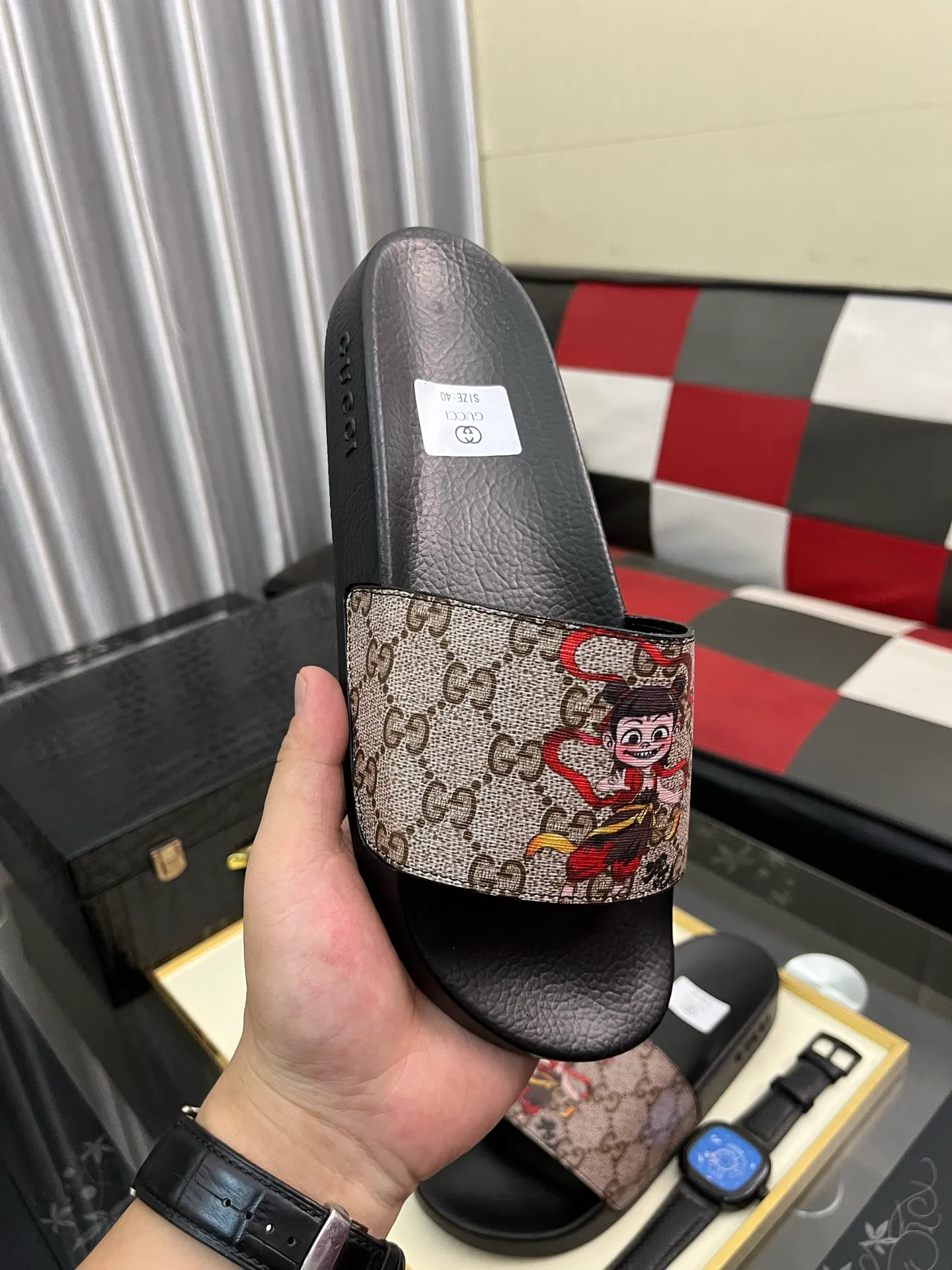 Men's Men's Shoes💰220⌚️⌚️ＧＵＣＣＩ.Gucci.Official website 1:1 popular slippers on sale! Original original material 🩴 SIZE: 38-46 (45.46 non-refundable)